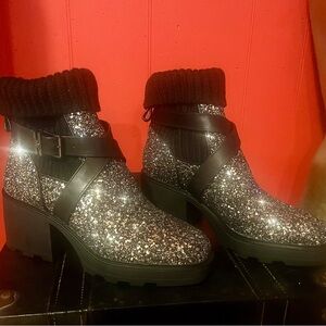 Michael Kors glitter, Glam, lug sole boots 9